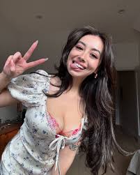 Pornhub Chloe Surreal โบกมือลาอาชีพนักแสดงหนังโป๊