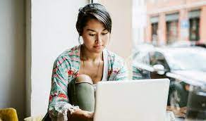 Pekerjaan online ini sangat cocok untuk pelancong, dan banyak dari pekerjaan itu dapat menghasilkan banyak uang. 13 Kerja Sampingan Online Tanpa Modal Sukses Di Tahun 2020