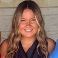 Lauren Beatty's Instagram, Twitter & Facebook