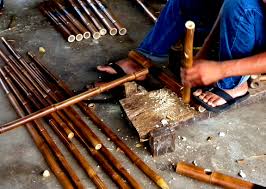 Cara membuat kerajinan lampu hias dari bambu ini dapat kamu gunakan agar rumahmu terlihat lebih menarik dan estetis. Cara Membuat Kerajinan Dari Bambu Yang Tentunya Laku Di Pasaran