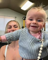 Hayley Riggs's Instagram, Twitter & Facebook