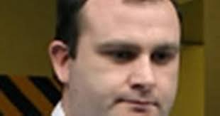 Bent cop jailed for tipping off drug dealer