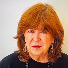 Eva McSweeney (@evamctweet)