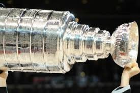 Pins hockey sur glace nhl lapel pin washington capitals. Hockey Sur Glace Nhl Tampa Bay Sacre Tous Les Resultats Des Play Offs Sport 365