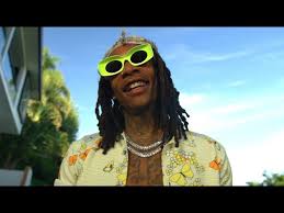 So don't let me down you made those promises don't take em back now don't let me down do all the things you said that had me going. Wiz Khalifa Estrena Nuevo Videoclip Still Wiz