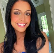 Isabella Riley's Instagram, Twitter & Facebook