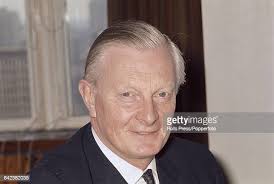 354 Johnathan Davies Stock Photos, High-Res Pictures, and Images