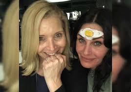The pair shares a laugh, before gaga opens up with a more serious fangirl moment. Lisa Kudrow Calls Courteney Cox As Genius And Generous On Her Birthday