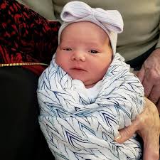 Congratulations to Miss Amanda and her husband Mitch! We are pleased to  announce, it's a GIRL! 🎀💕 Making her debut performance is... Scarlett Mae  Sroka Jan 25th at 8:05pm 7lbs 15oz. 20inch.