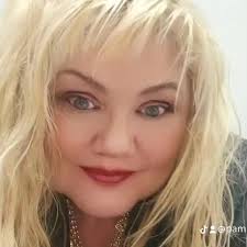 My ex said I was to fat for someone to love me🥺