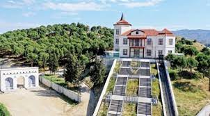 Oturacağım çine çayı'nın kenarındaki söğüt ağaçlarının dibine. Adnan Menderes Demokrasi Muzesi Nin Ici Dizayn Ediliyor Son Dakika Haberleri