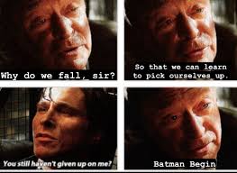 In Batman Begins (2005), Alfred ha dimenticato le sue battute :  r/shittymoviedetails