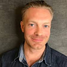 Jonathan Hanson's Instagram, Twitter & Facebook