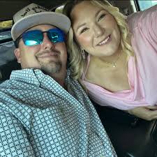 Who provides good internet service in Joshua?