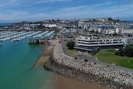 Granville island est gérée par la société canadienne d'hypothèques. Hebergement Centre Regional De Nautisme De Granville Prices Hostel Reviews France Tripadvisor