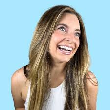 Julia Mathes (@medrepjulia)