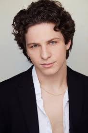 Sean Welling's Instagram, Twitter & Facebook