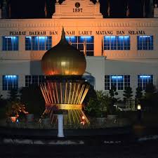 Apakah setiap transaksi pengalihan hak atas tanah dan bangunan dikenakan pajak? Aadk Daerah Larut Matang Selama Taiping Kantor