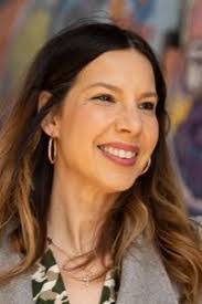 Kelly Klingman's Instagram, Twitter & Facebook