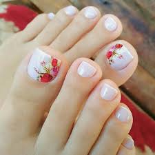 Decorar las uñas es una práctica que se ha vuelto muy popular desde hace un par de años pues lucen unas uñas de los pies pintadas quedan muy bien y favorecen estéticamente esta parte del cuerpo. Unas Decoradas Descubre Los Mejor Disenos Unasdecoradassencillas Arte De Unas De Pies Disenos De Unas De Los Pies Unas Pies Decoracion