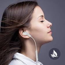 BENEWY In-Ear Headphones with Cable and 3.5 mm Headphone Jack, In-Ear  Headphones with Microphone and Volume Control, Magnetic 8 mm Speaker  Compact Earphones for iPhone, iPad, MP3, Samsung etc: Amazon.de:  Electronics &