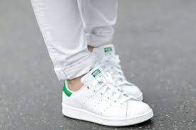 Je cherche une autre revue. Comment Nettoyer Ses Baskets Blanches En Cuir Conseils D Entretien