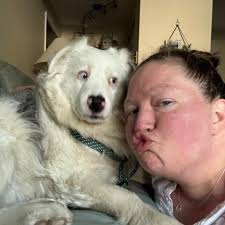 Let's see those cute wiggle butts we are addicted to 🤣🤣🤣