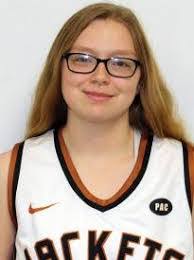 Kari Mcfadden's Instagram, Twitter & Facebook