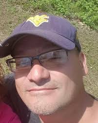 Bertie Adkins's Instagram, Twitter & Facebook