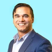 Lisa Freda's Instagram, Twitter & Facebook