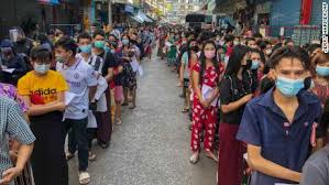 Thailand recorded a third day in a row with more than 900 coronavirus cases on tuesday, as thousands of people swarmed to beaches on the first day of a long national holiday despite warnings from health officials. Thailand Coronavirus Thousands To Be Tested After Shrimp Market Covid Outbreak Cnn