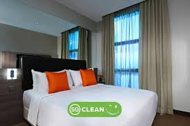 aqueen hotel kitchener (sg clean
