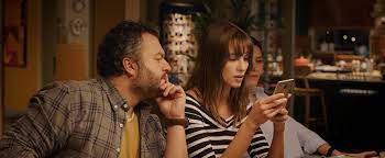 7 eski ve yakın arkadaş bir akşam yemeğinde bir araya gelirler. Cebimdeki Yabanci Film Elestirisi Ve Yorumlar Ortakoltuk