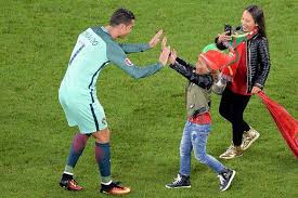 Por vez primera en su historia, portugal se ha llevado una eurocopa al imponerse a francia por uno a cero. Cristiano Ronando Portugal Vs Croacia Eurocopa 2016 Croacia Cristiano Portugal