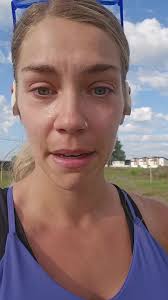 Dig Bites Girl in Car Window