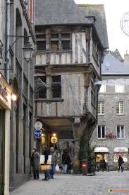 Dinan Cotes D Armor Maison A Pans De Bois Pan De Bois Maisons Anciennes Architecture Medievale