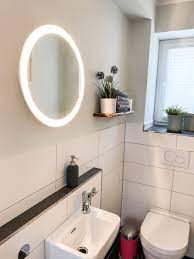 Die auffällig gemusterte tapete das leuchtende orange der badewanne. Badezimmerplanung Fliesen Im Neubau Erfahrungen Und Kosten