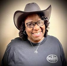 Sandra Hester's Instagram, Twitter & Facebook