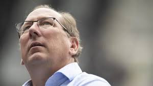 Sport quer a chegada de zagueiro de clube europeu de Textor