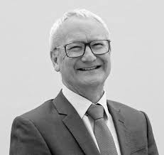 Daniel Rowe (@DMRowe60)