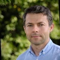 700+ 'Grus' profiles