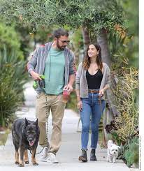 Ana de armas, plotting her next move. Liebes Aus Von Ben Affleck Und Ana De Armas Darum Trennte Sich Das Hollywood Paar Wirklich Leute Bild De