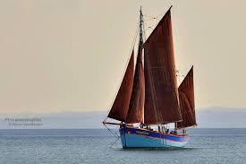 Voile Rouge Voilier Bateaux Rouge