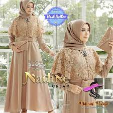 About 85% of these are islamic clothing. Inspiratif Cek 35 Inspirasi Kebaya Modern Untuk Wanita Berhijab Updated 2021 Bukareview