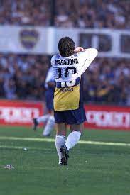 No me interesa maradona, cambio de canal. El Adios De Riquelme A Maradona