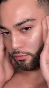 Quick “no makeup” look with an extra glow today using the @charlottetilbury  flawless filter✨ #makeup #grwm #boymakeup #boymakeuptutorial #boysinmakeup