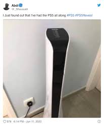He falls into a hole and lands on a cushion. Ps5 Memes Funny Www Thegamer Com