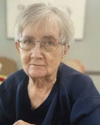 Lynn Parrott's Instagram, Twitter & Facebook