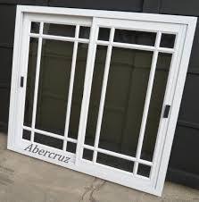 Hemos hablado con un instalador profesional y nos ha aconsejado sobre el material más idóneo a nuestra vivienda y la zona. Resultado De Imagen Para Modelos De Ventanas De Aluminio Y Vidrio Balcony Grill Design House Front Design Window Grill Design