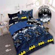 Mungkin yang lebih susah untuk dibedakan adalah antara bed cover dengan selimut. Rosewell Microtex Batman Forever Set Sprei Dan Bed Cover Terbaru Agustus 2021 Harga Murah Kualitas Terjamin Blibli